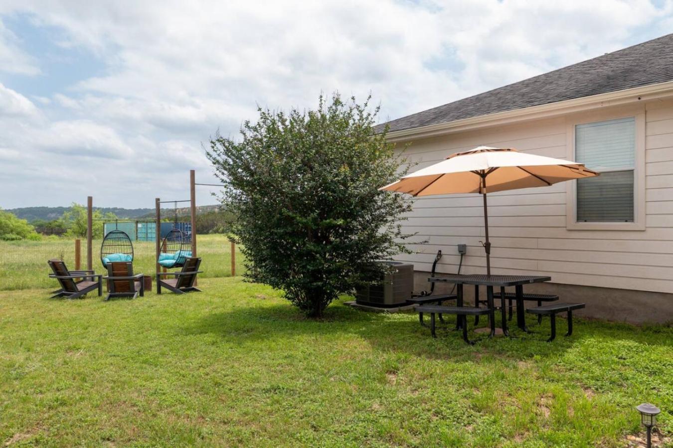 The Lodge At Little Ranches Central Sleeps 26 Wimberley Exterior foto